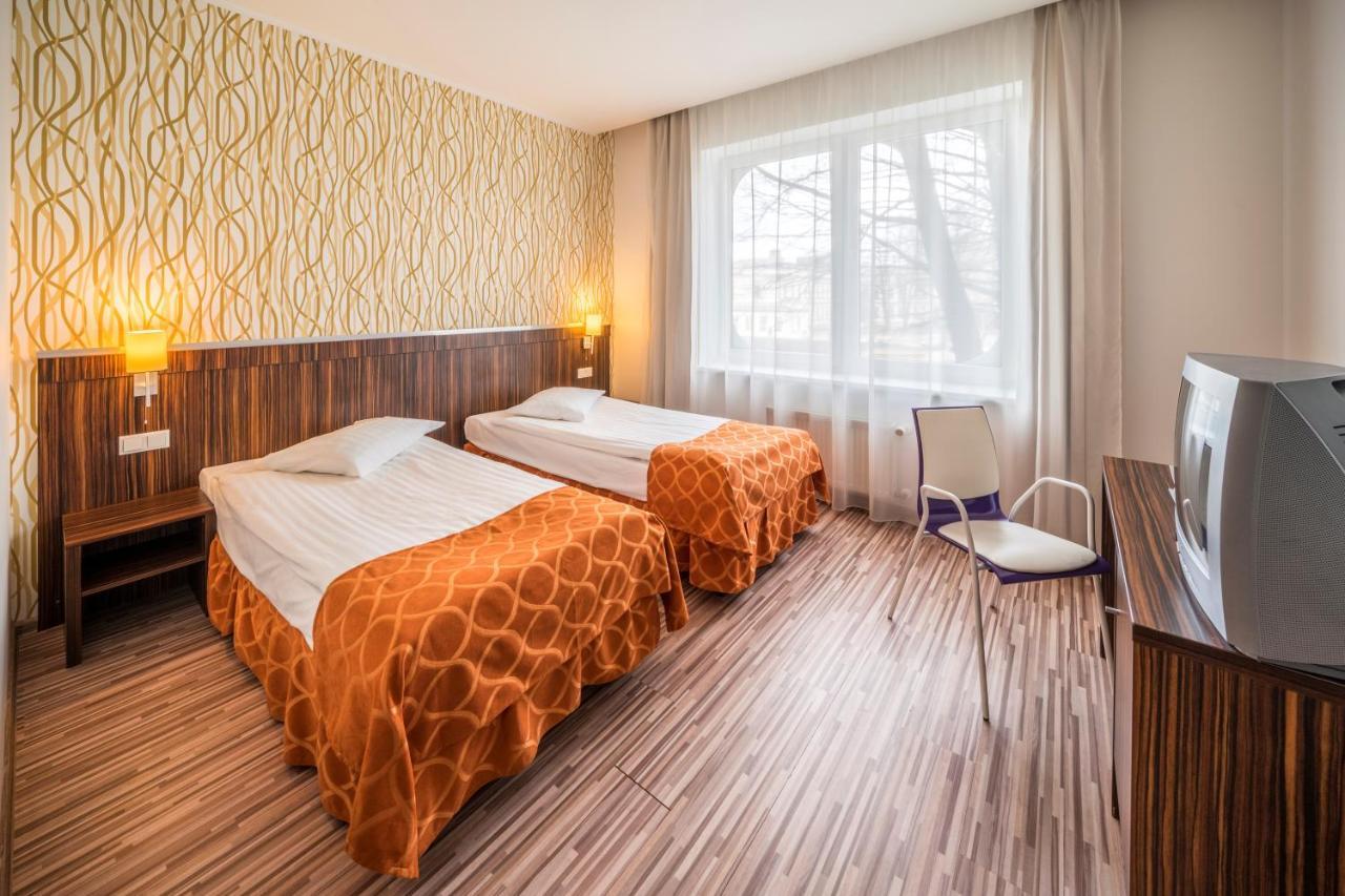 Rija Vef With Free Parking 3* 里加