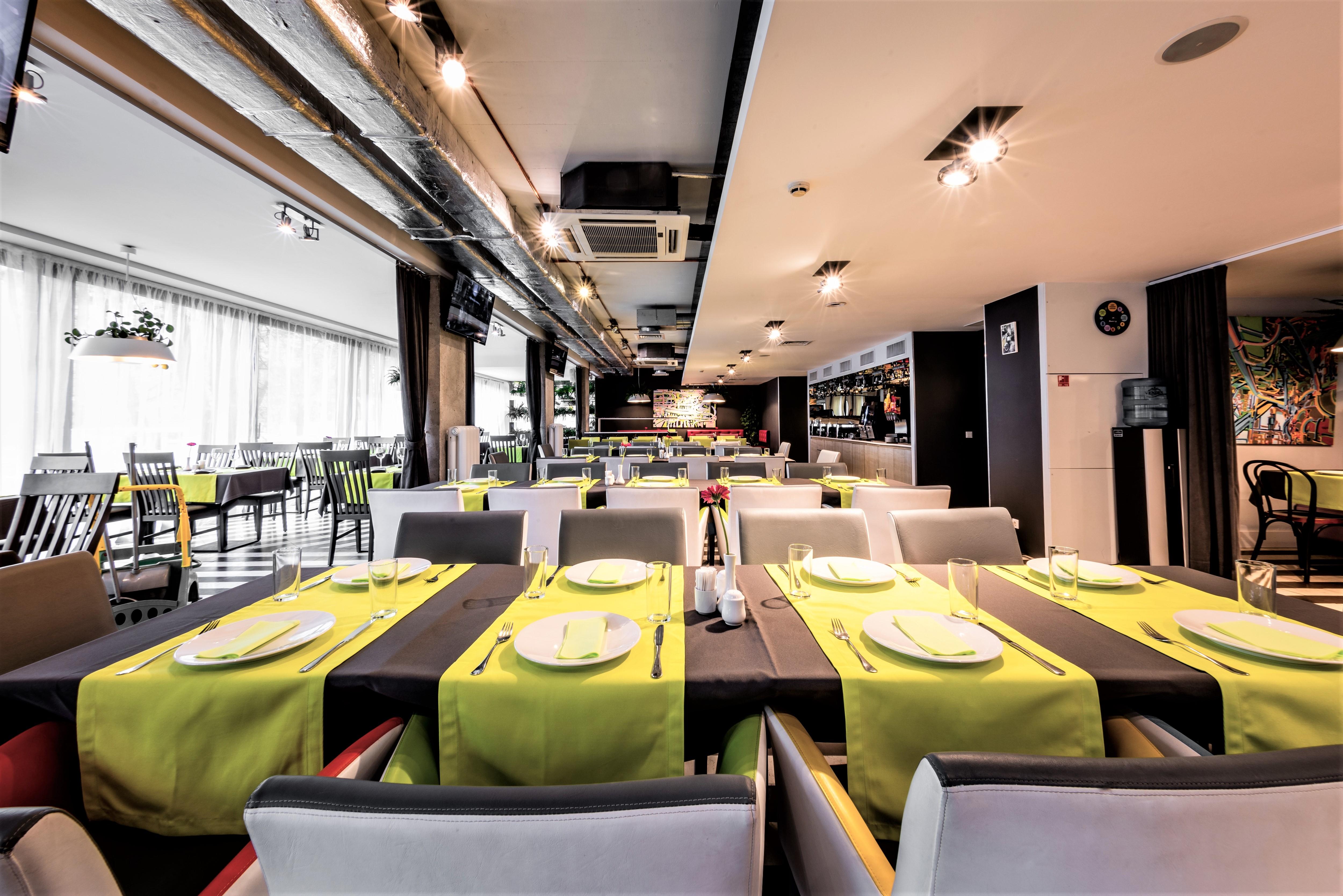 Rija Vef With Free Parking 3* 里加