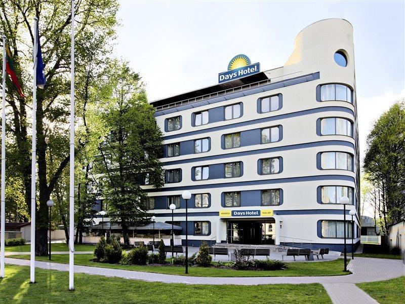 Rija Vef With Free Parking 里加