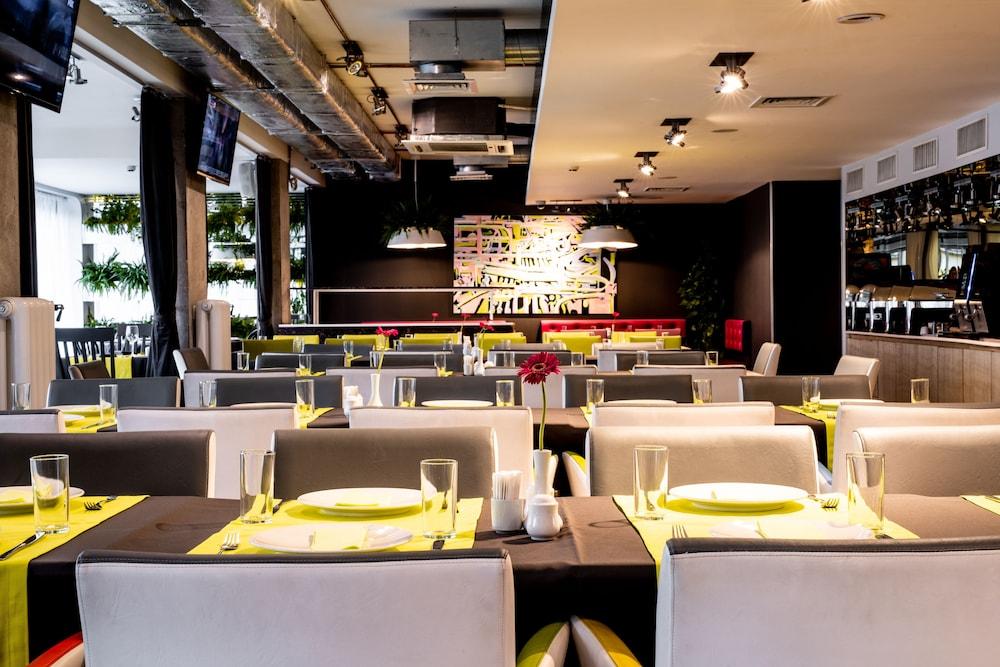 Hotelli Rija Vef With Free Parking