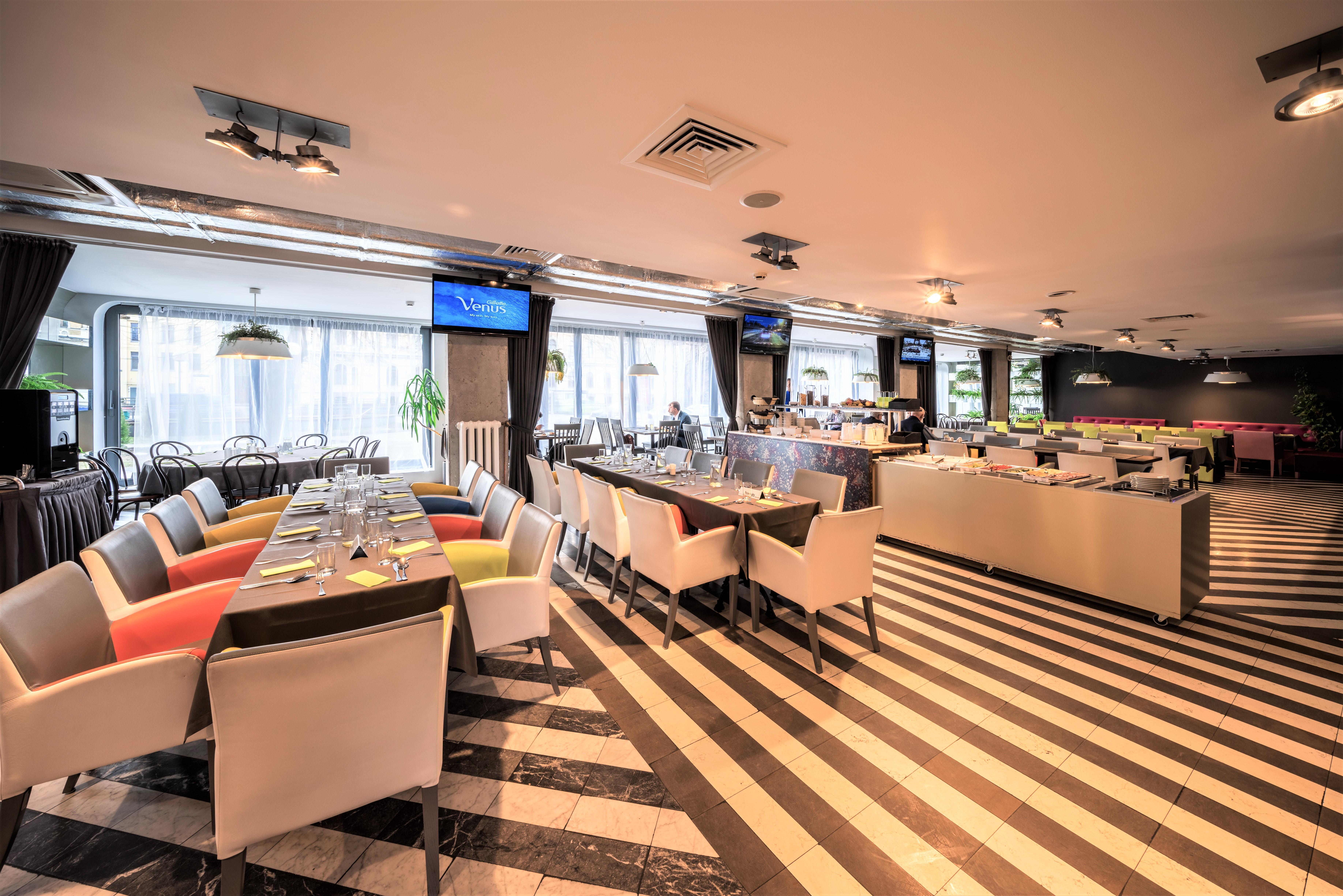 Rija Vef With Free Parking Hotelli